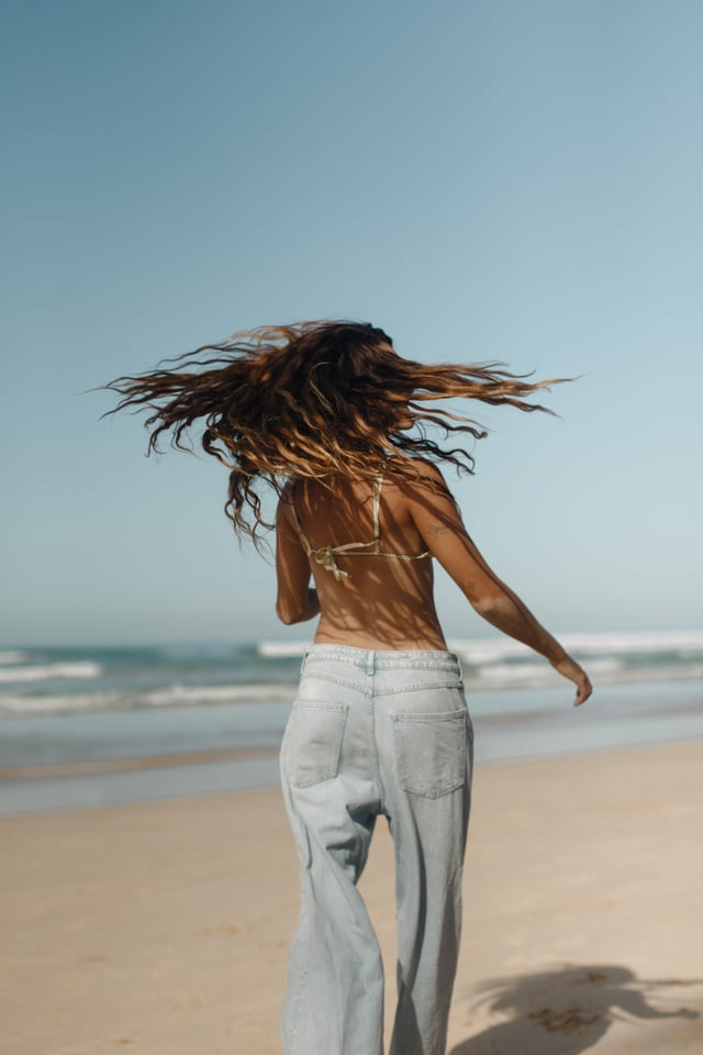 6 ways to add volume to limp hair