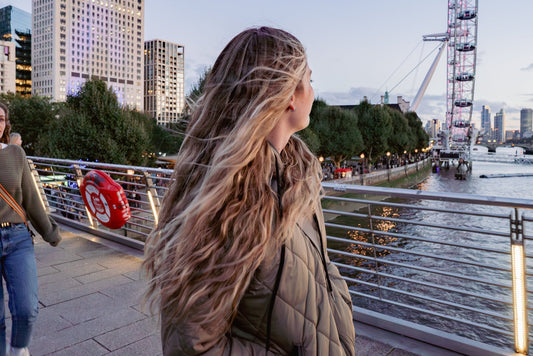 Causes of Frizz in Wavy Hair (and How to Tame It)